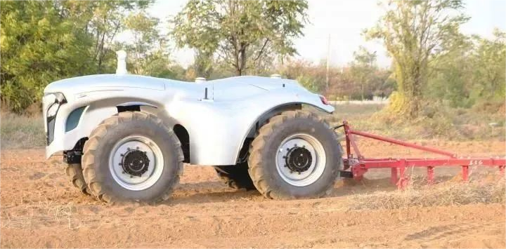 Tren pengembangan traktor pertanian tak berawak