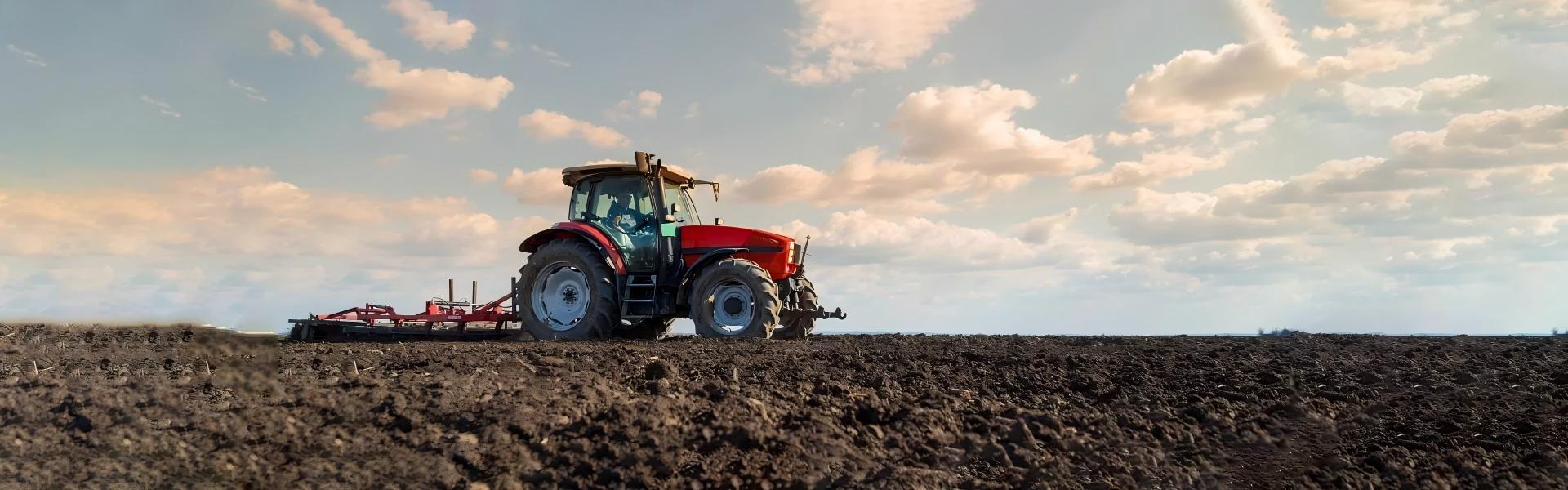 Diesel traktor pertanian