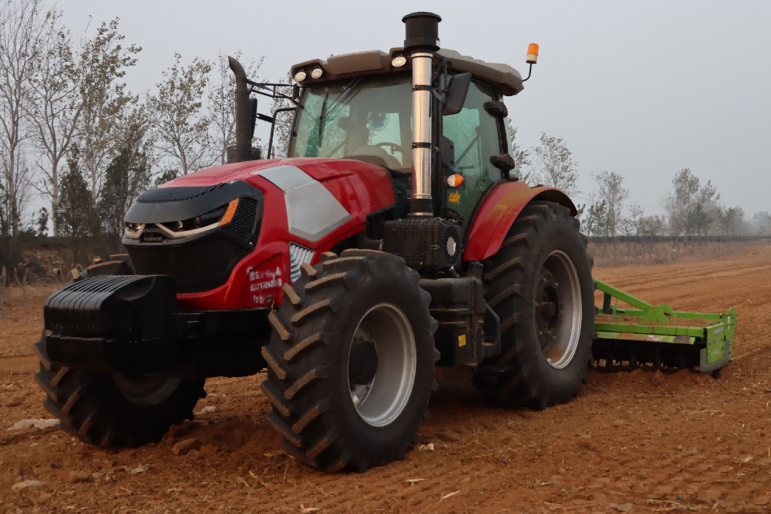 Bagaimana memilih alat pertanian yang cocok untuk traktor