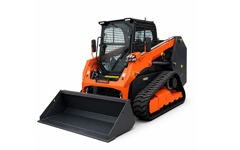 Skid Steer Loader Terlacak TR2200: Menaklukkan Lumpur dan Lereng dengan Mudah